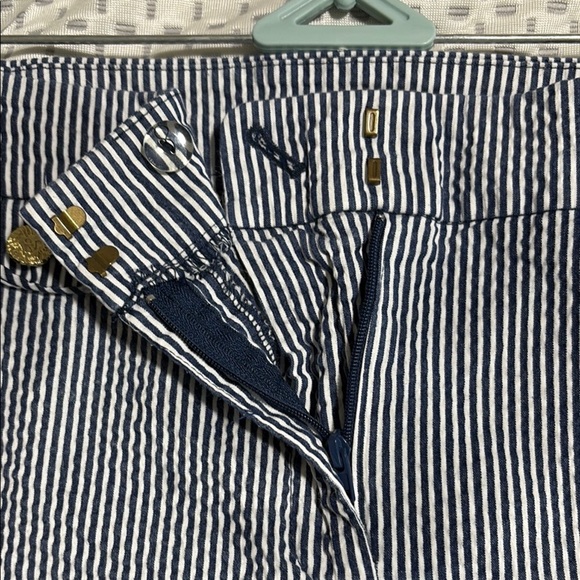 Anne Klein Striped Blue and White Pants with Gold Button Accents Size 10 - Picture 4 of 6